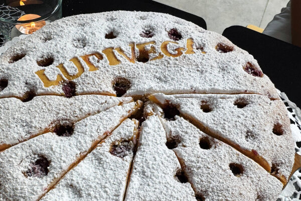 Kirschkuchen mit Lupinenmehl - Kirschkuchen mit Lupinenmehl