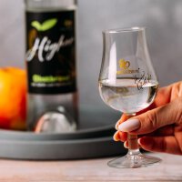 Higher Obstbrand + 2 Schnapsgläser